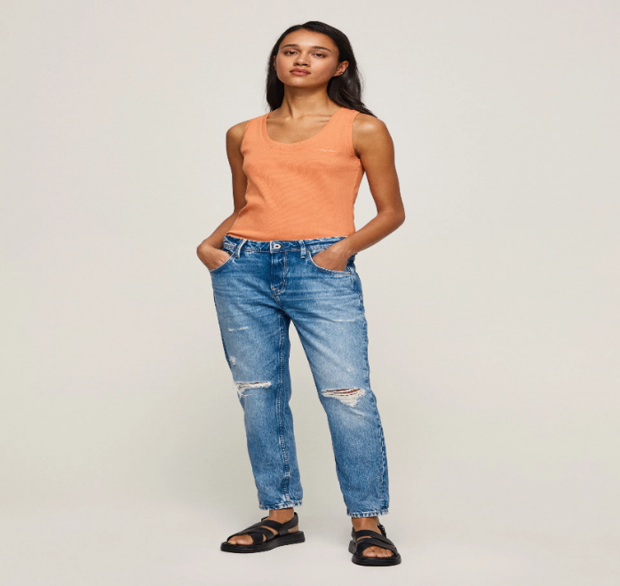 VIOLET HIGH WAISTED RELAXED FIT JEANS