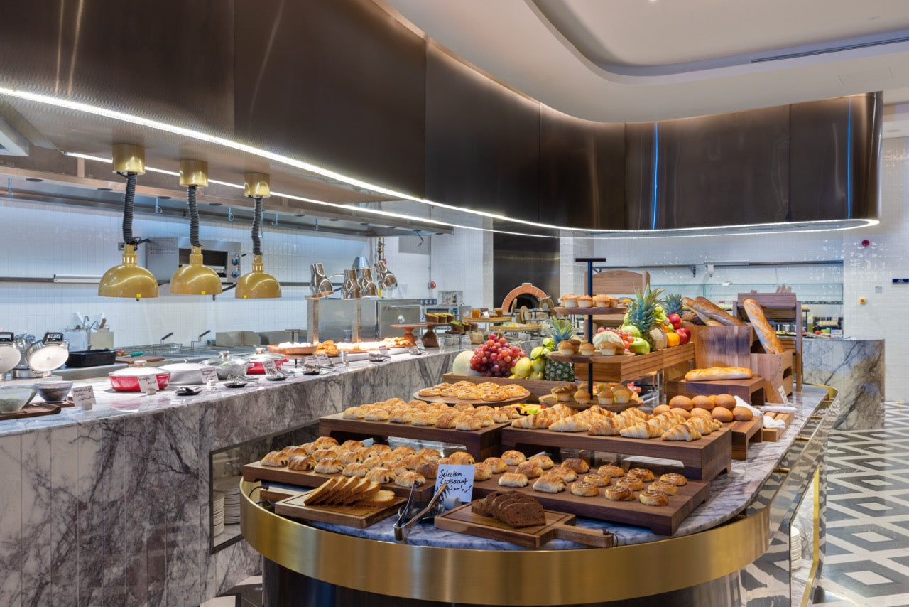 Embassy Suites by Hilton Doha Old Town: Breakfast for 2 at Copper & Spice